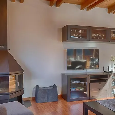 Saplan Real Estate Saubaga * Bossòst